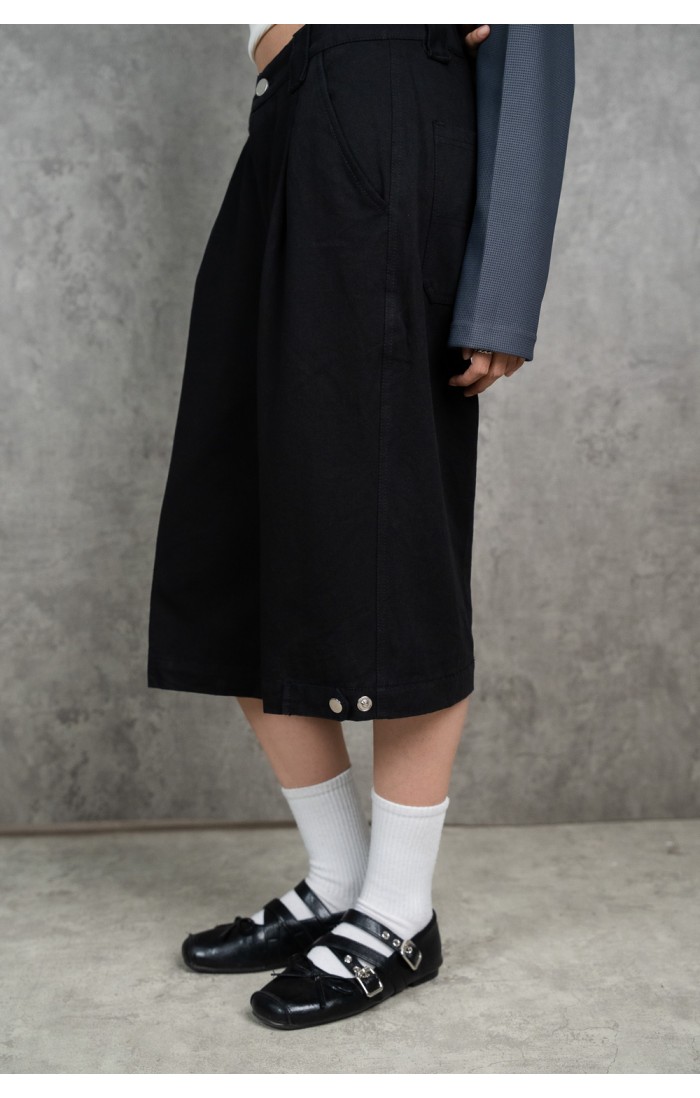 Mode23 Black Twill Shorts