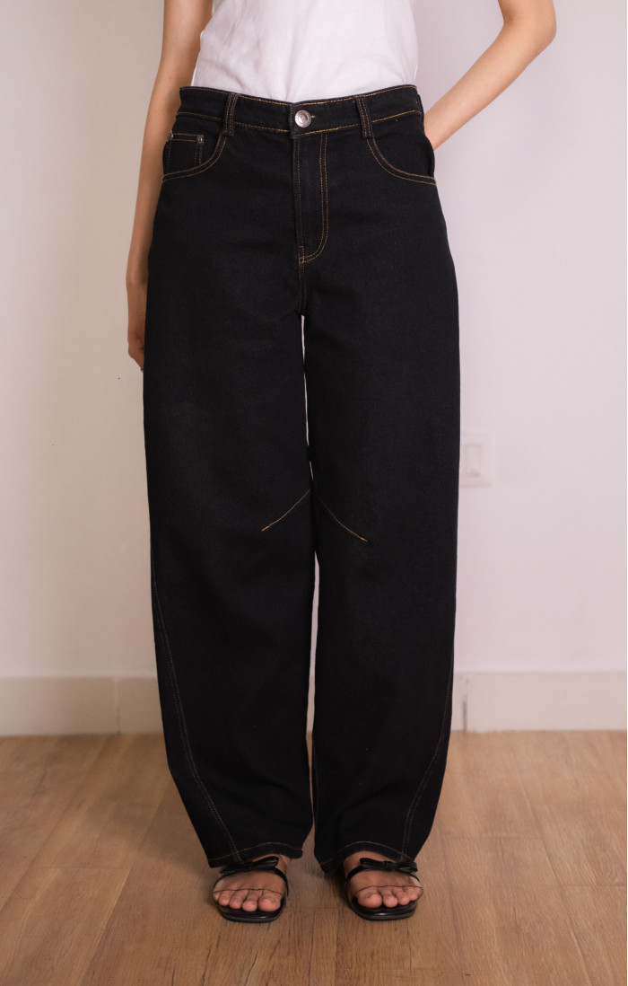 Mode23 Black Barrel Jeans