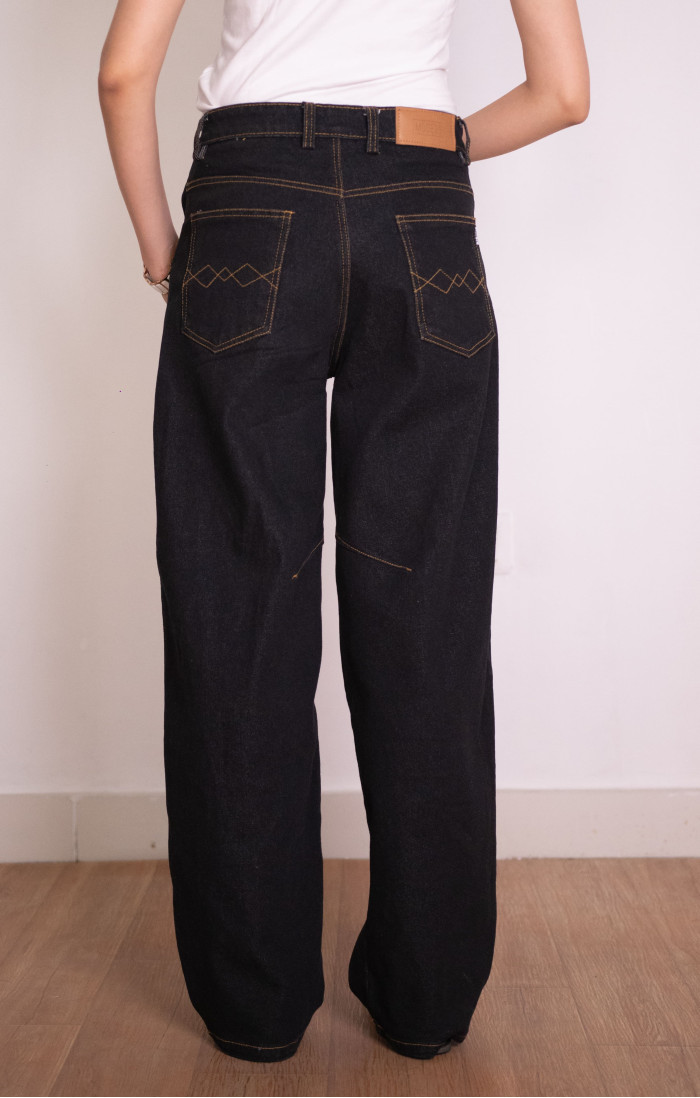 Mode23 Black Barrel Jeans