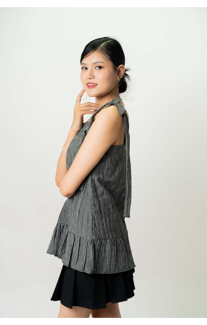Amelia Shoulder Tie Black Top