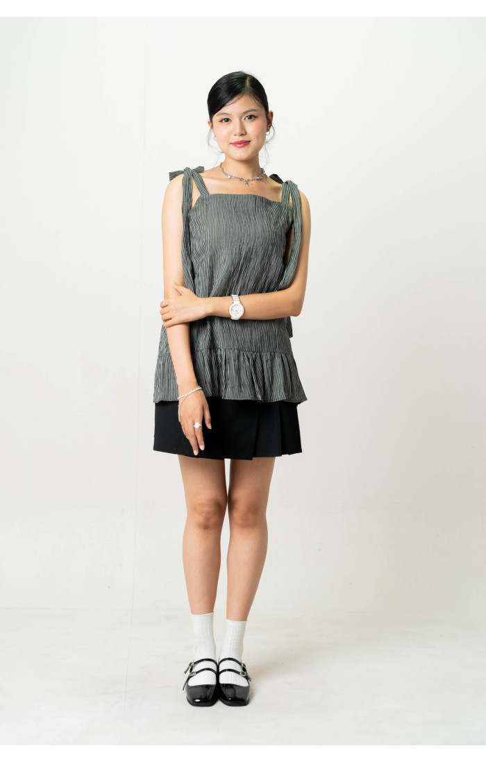 Amelia Shoulder Tie Black Top