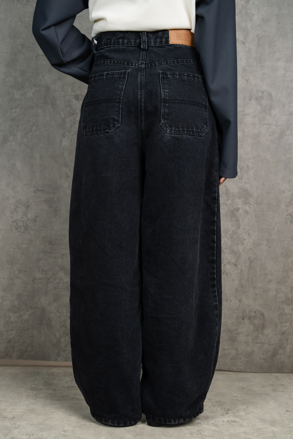 Mode Black Barrel Jeans