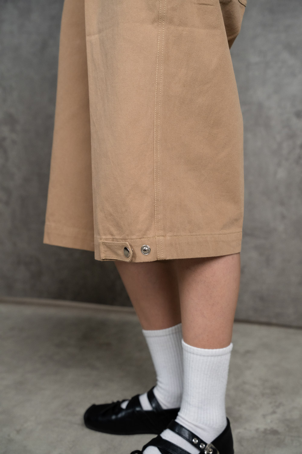 Mode23 Beige Twill Shorts